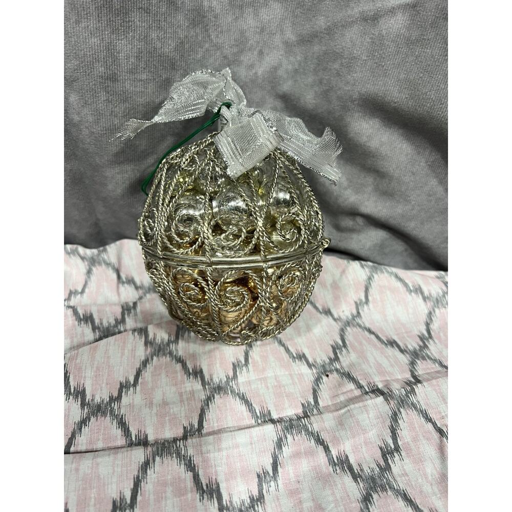 International Silver Company Treasure Ball Ornament Set Golden & Silver balls
